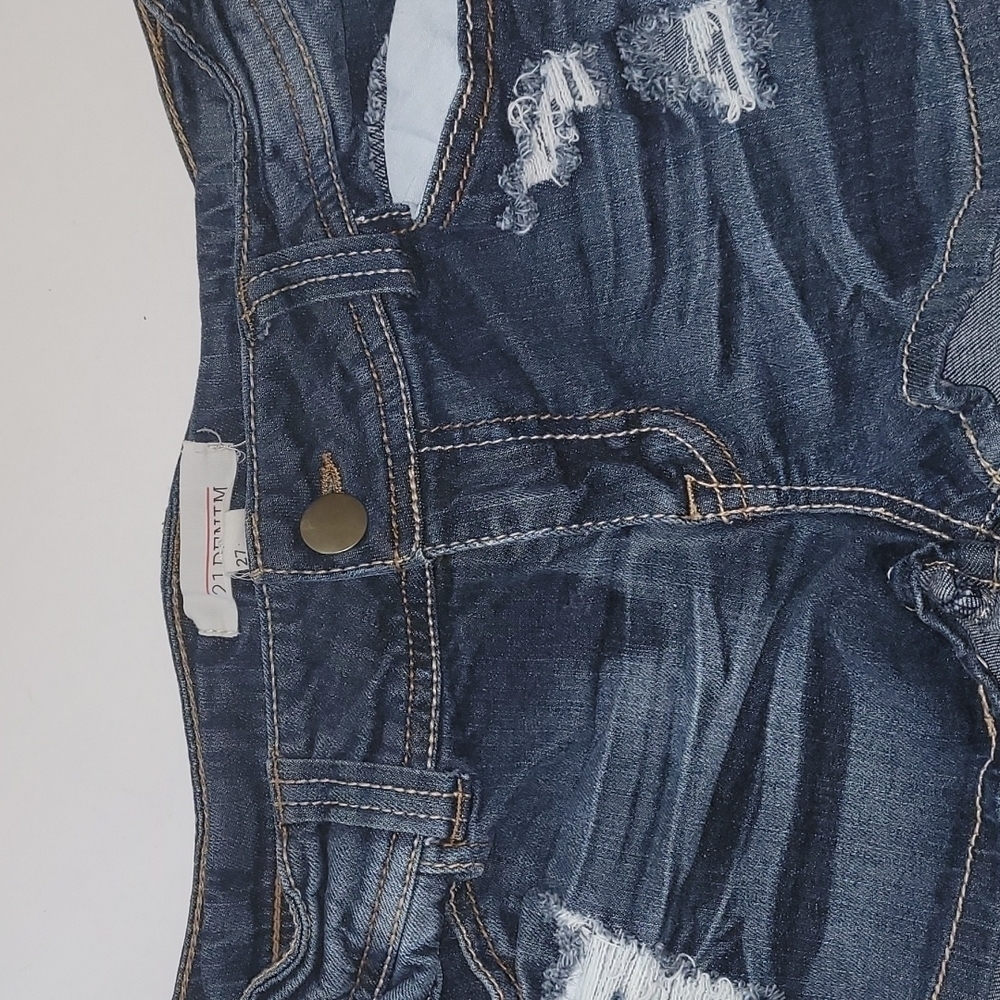 21 Denim Distressed Shorts size 27